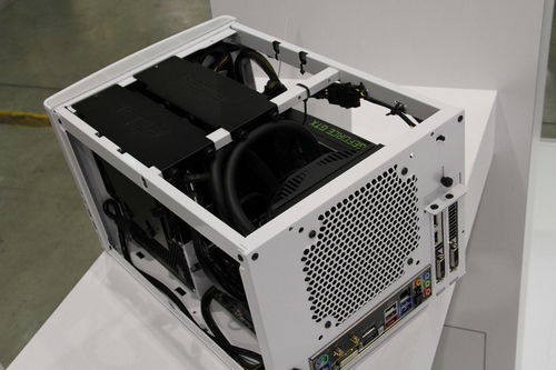 科技與狂想的碰撞 網(wǎng)絡(luò)曝光的各種奇特坦克造型機(jī)箱盤點(diǎn)